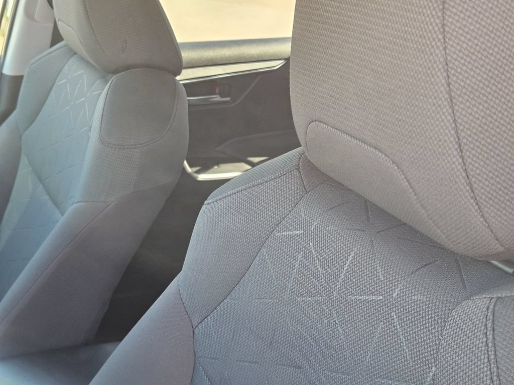 Used 2023 Toyota RAV4 XLE FWD image 25
