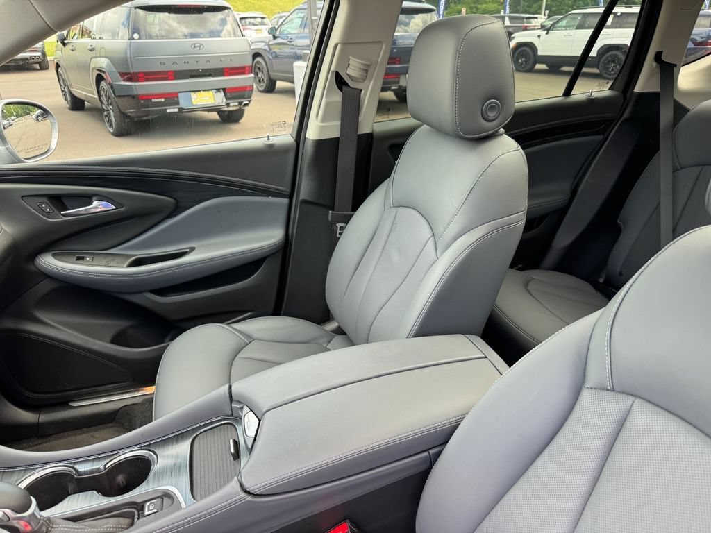 Used 2020 Buick Envision Essence AWD/4WD image 7