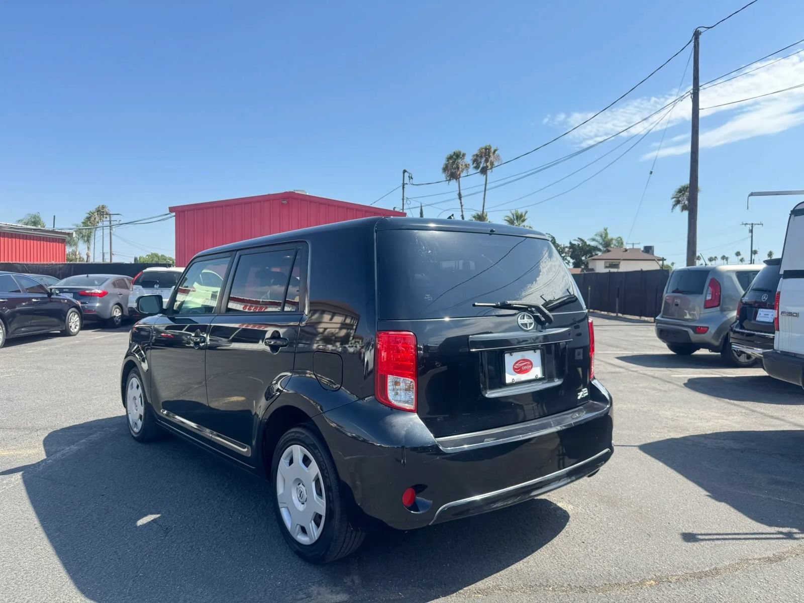Used 2014 Scion xB FWD image 5