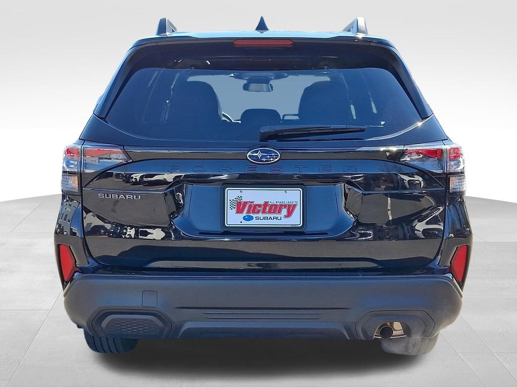Used 2025 Subaru Forester Premium image 5