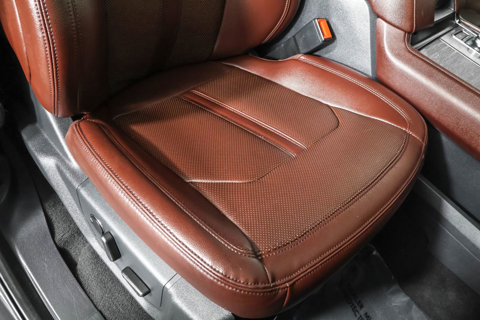 Used 2023 Ford Expedition Limited image 49