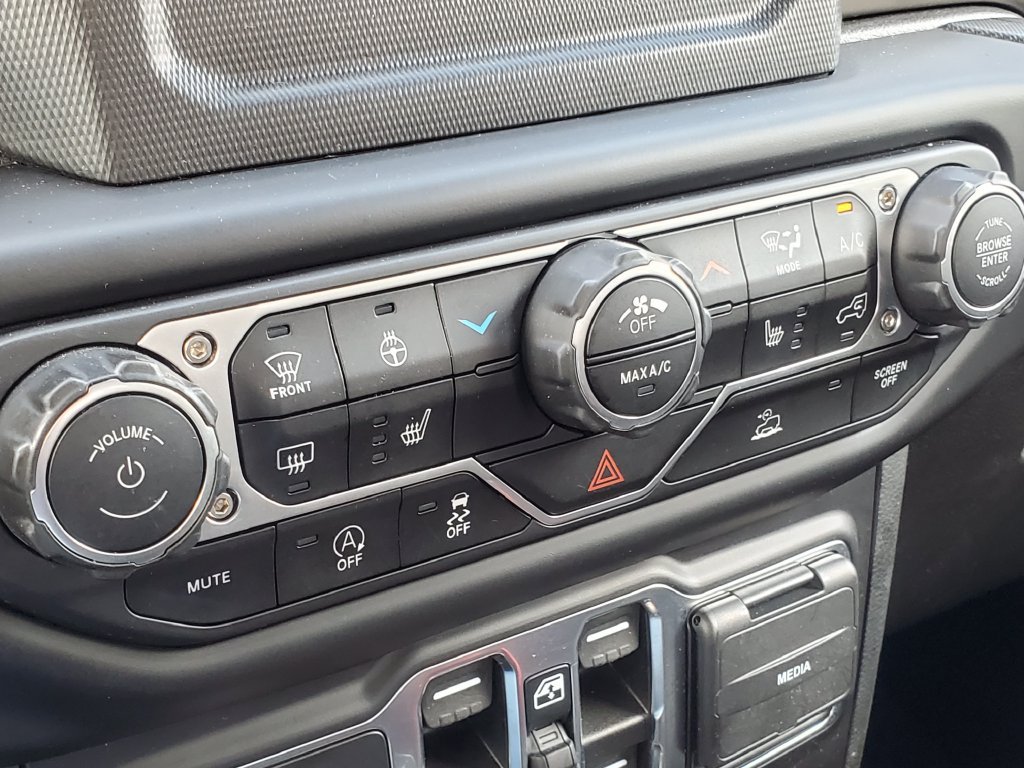 Used 2022 Jeep Gladiator Sport AWD/4WD image 16
