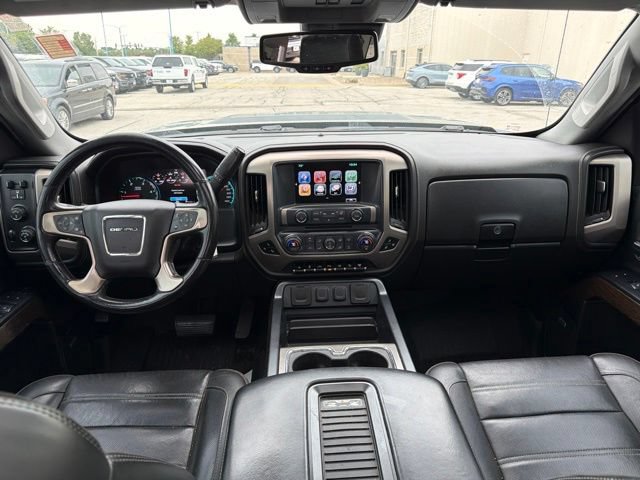 Used 2018 GMC Sierra 2500 Denali w/ Duramax Plus Package AWD/4WD image 16