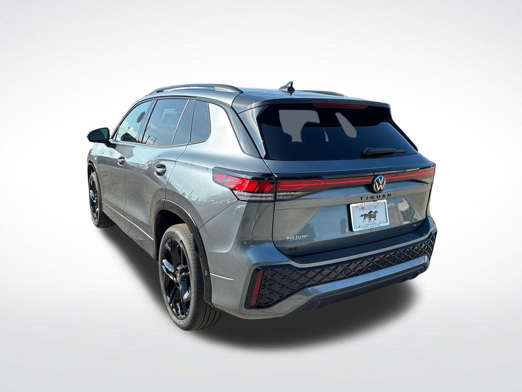New 2026 Volkswagen Tiguan SE R-Line AWD/4WD image 5