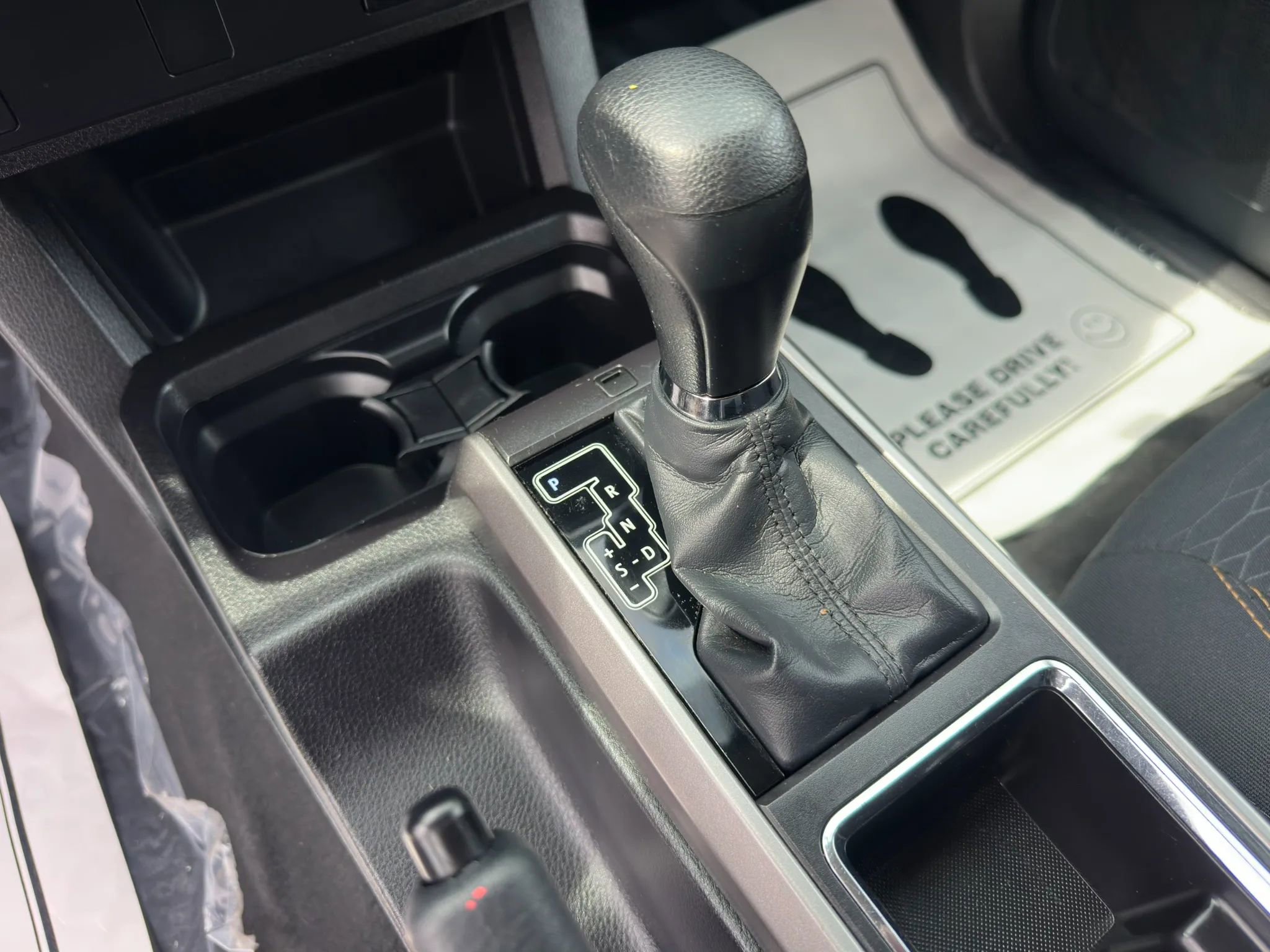 Used 2016 Toyota Tacoma SR5 w/ Exterior Package AWD/4WD image 24