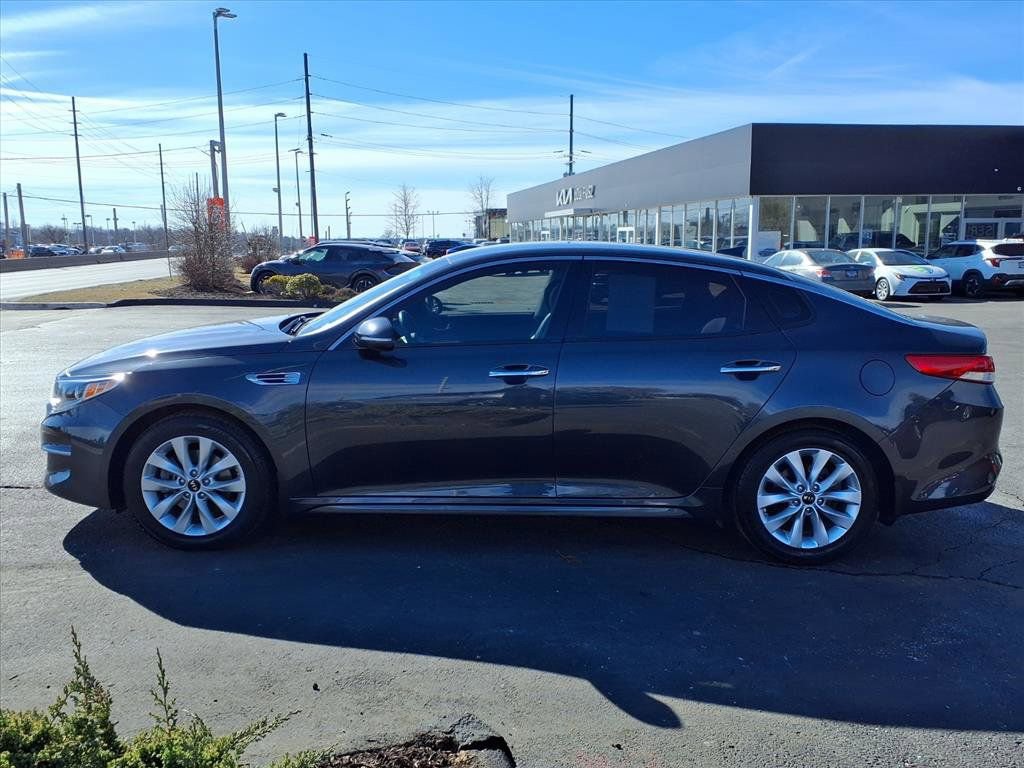 Used 2017 Kia Optima EX image 27