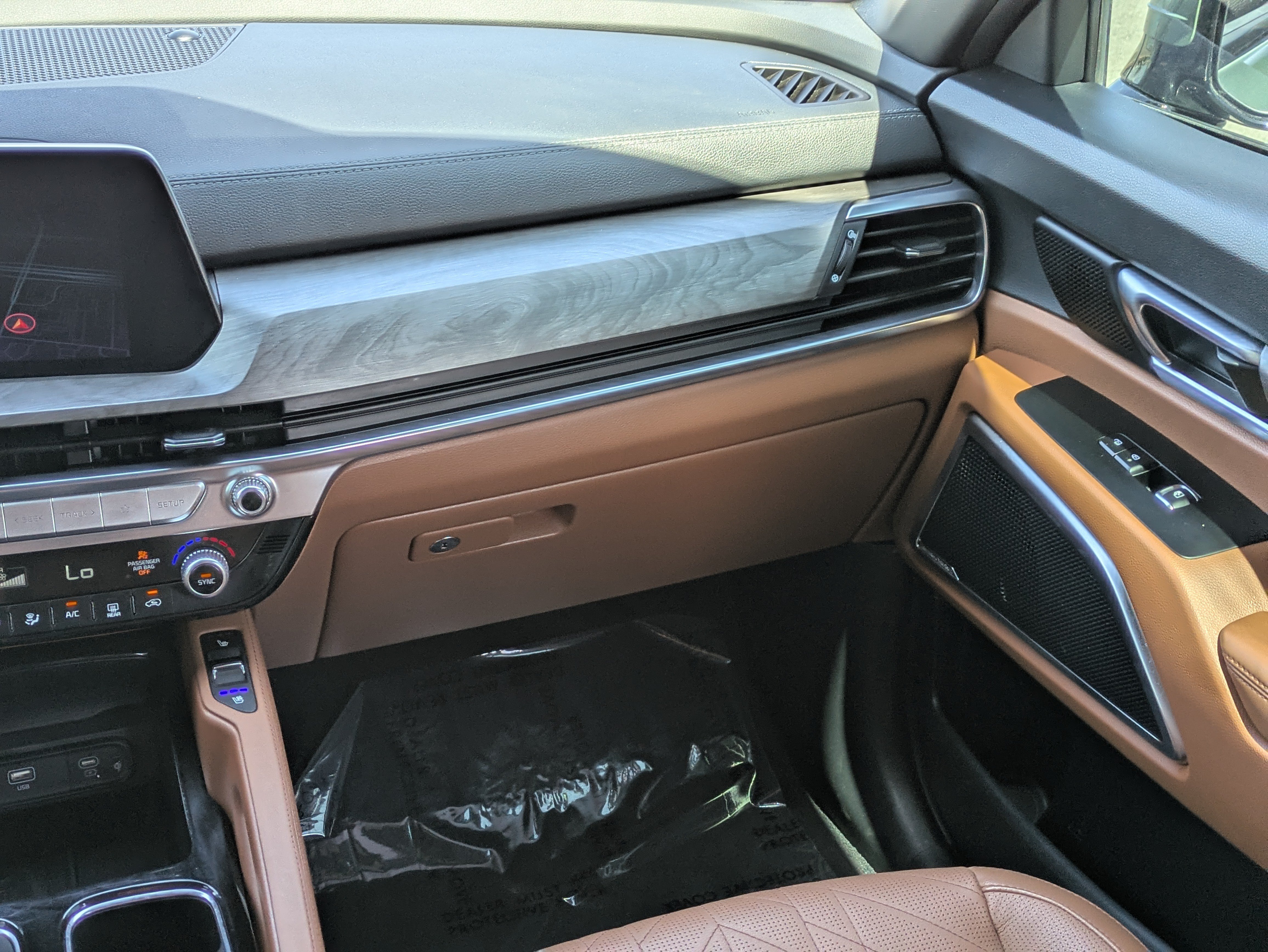 Certified 2025 Kia Telluride SX X-Line AWD/4WD image 19