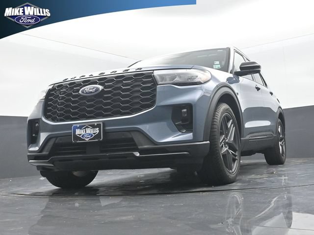 Used 2025 Ford Explorer ST-Line w/ Premium Package RWD image 19