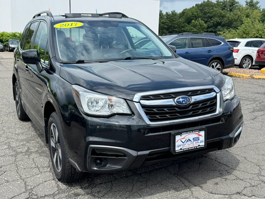 Used 2017 Subaru Forester 2.5i Premium w/ All-Weather Package AWD/4WD image 4