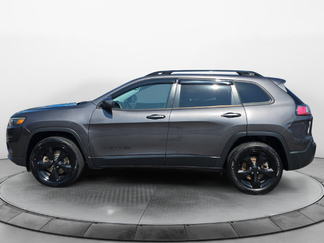 Used 2020 Jeep Cherokee Latitude Plus AWD/4WD image 2
