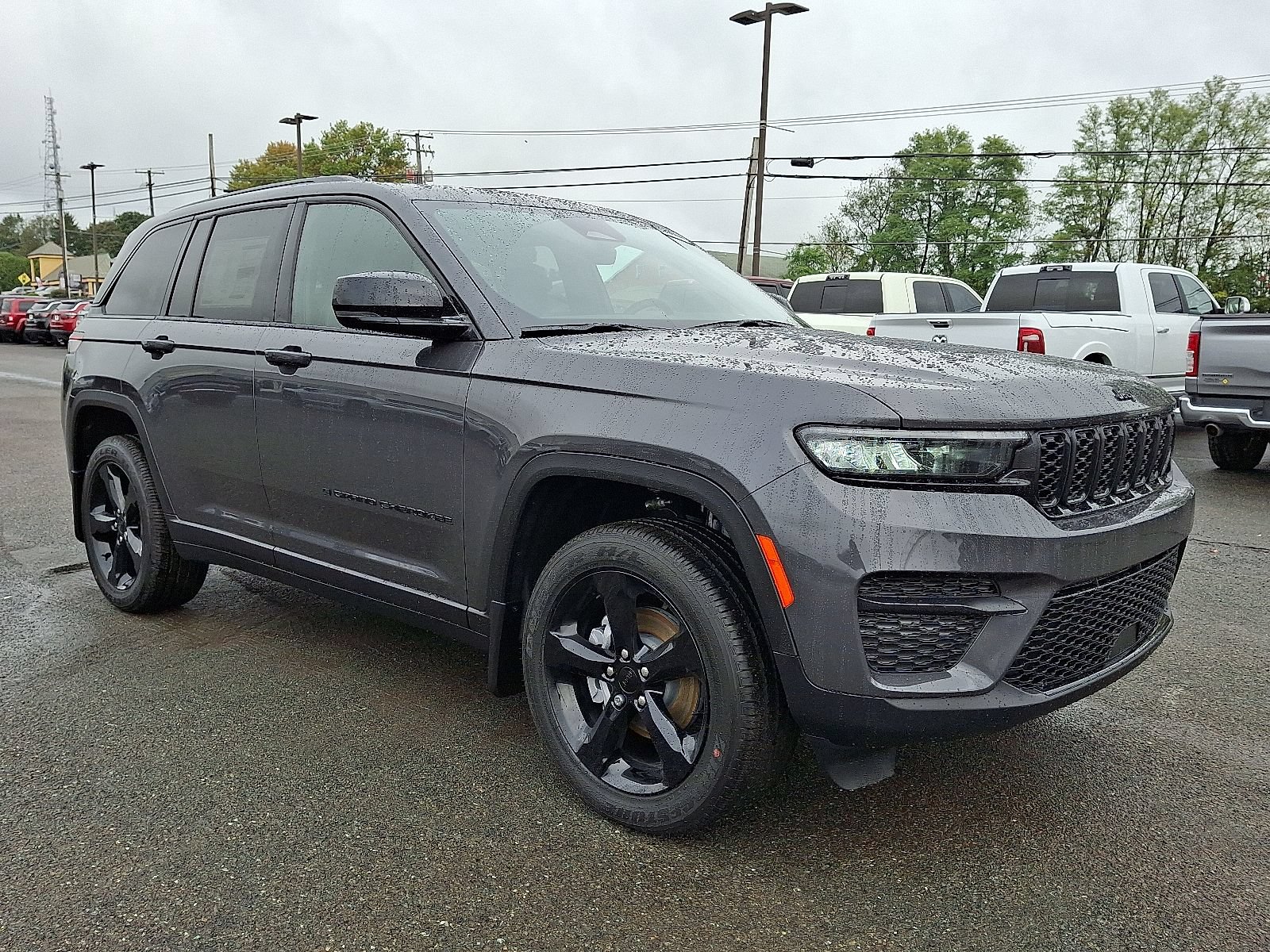 New 2025 Jeep Grand Cherokee Altitude AWD/4WD image 1