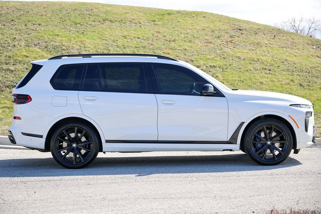 Used 2023 BMW X7 M60i w/ Executive Package AWD/4WD image 14