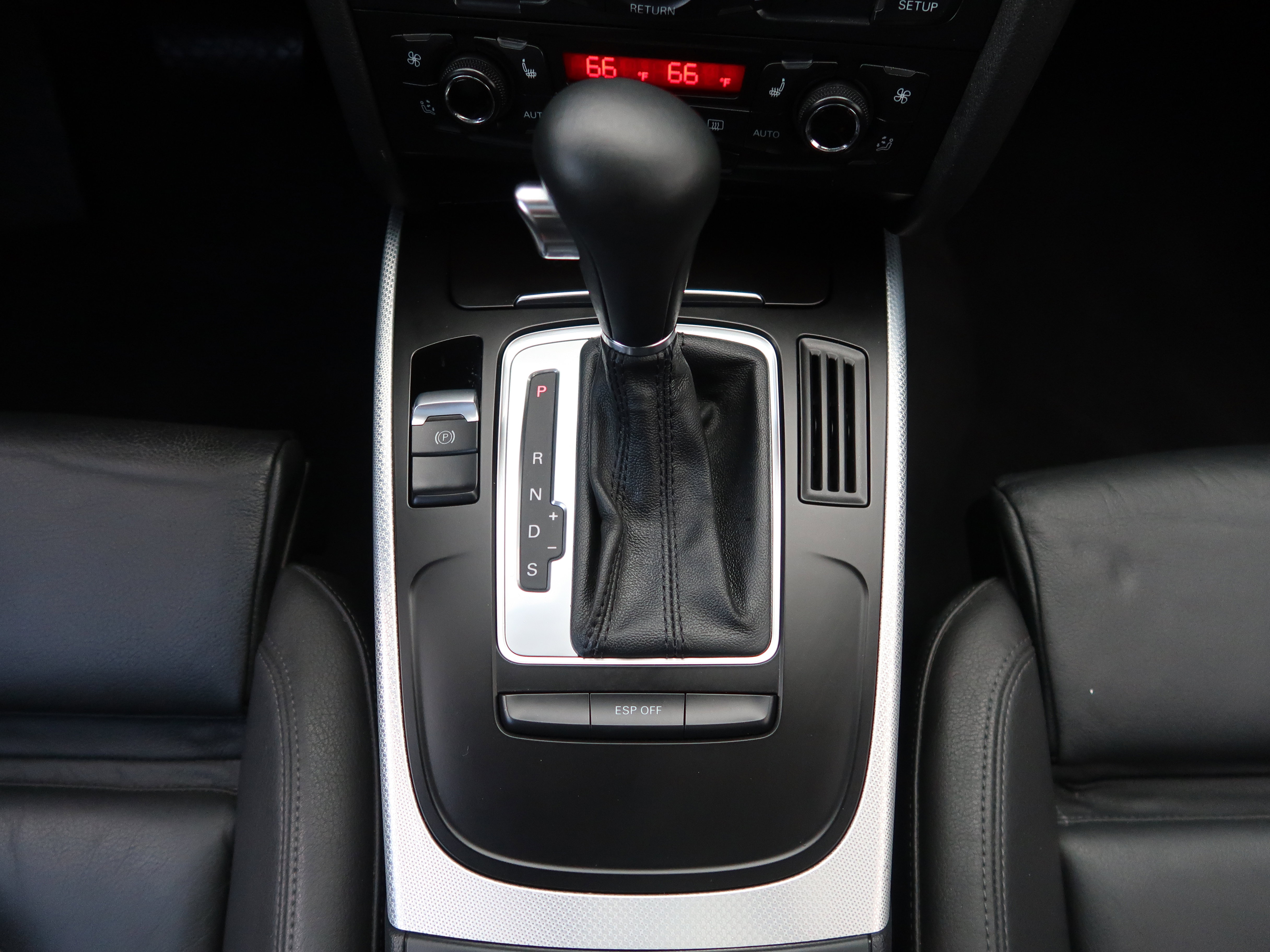 Used 2010 Audi A5 2.0T Premium Plus AWD/4WD image 18