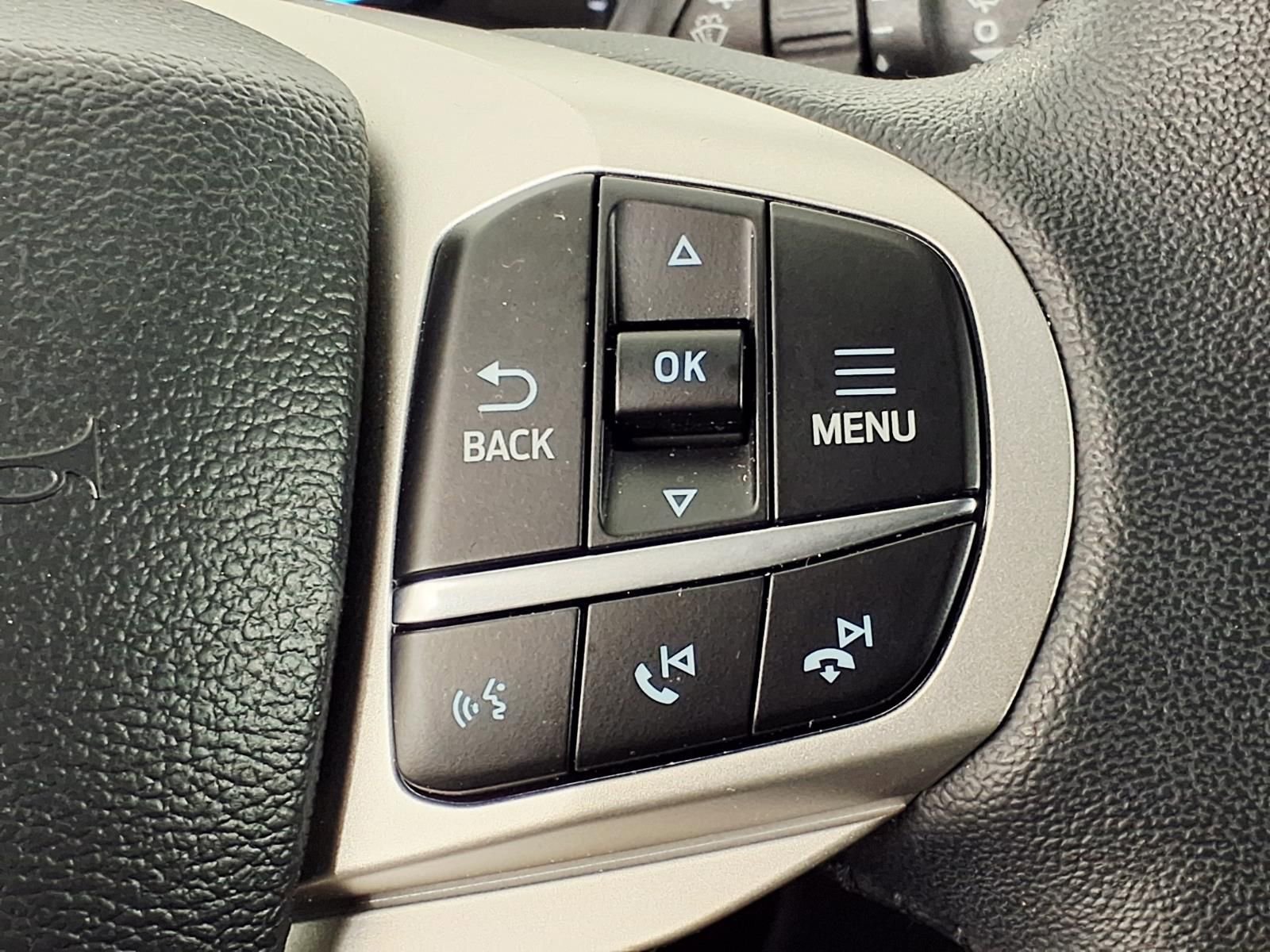 Used 2024 Ford Explorer XLT image 16