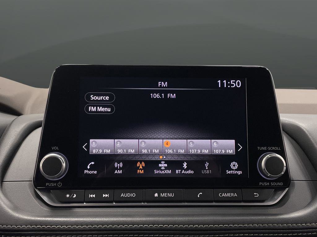 Used 2023 Nissan Rogue SV w/ SV Premium B Package image 18