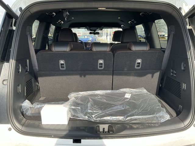 New 2026 Nissan Armada SL w/ Captain's Chari Seat Package image 31