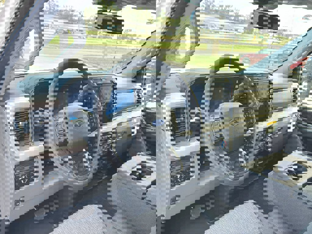New 2026 Ford F350 XLT w/ XLT Premium Package image 14