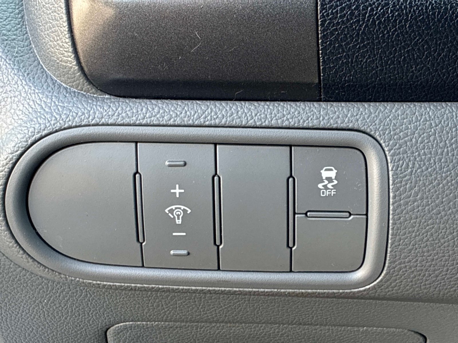 Used 2018 Kia Forte LX FWD image 21