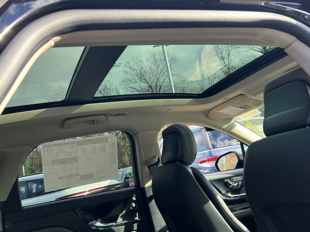 New 2026 Lincoln Corsair Grand Touring image 11