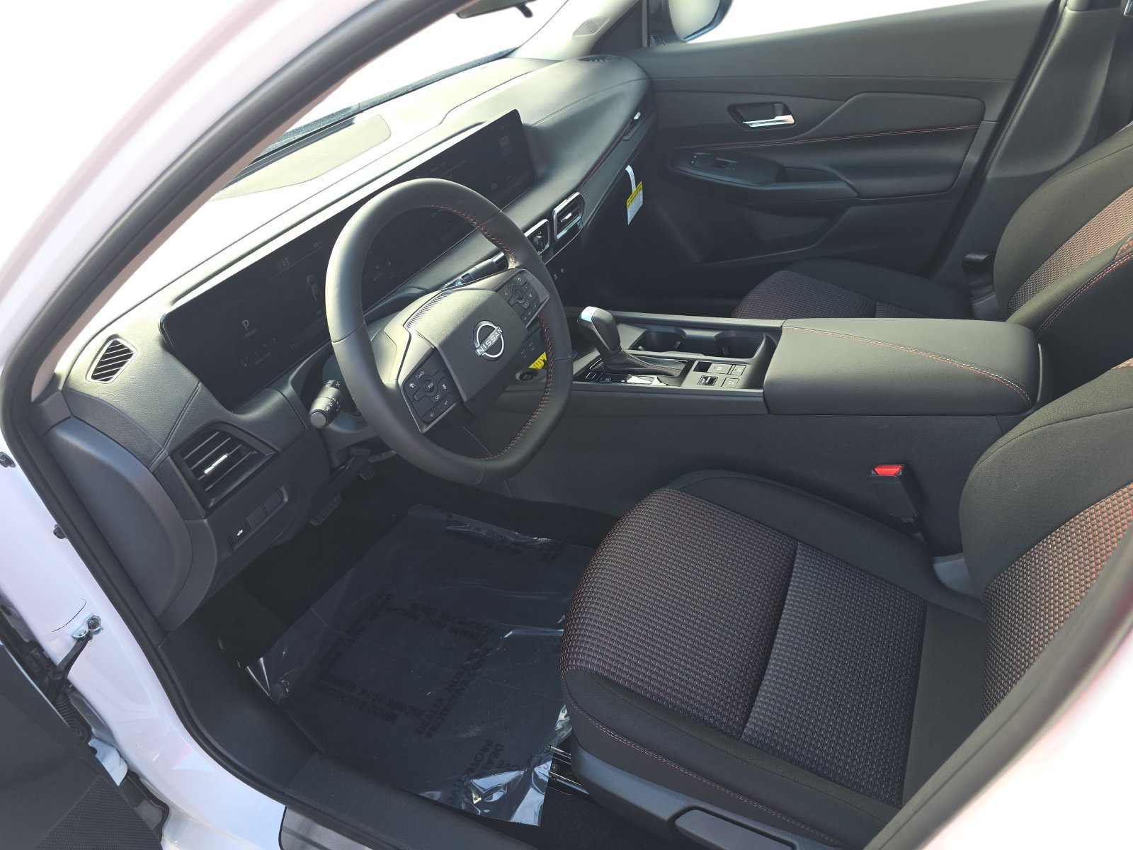 New 2027 Nissan Sentra SR w/ Floor Mat Package FWD image 16