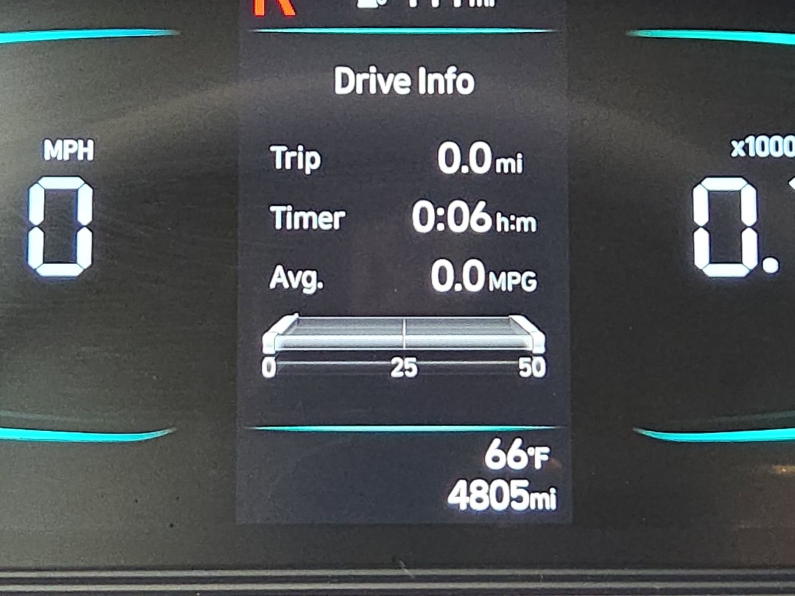 Used 2025 Hyundai Venue SE image 23