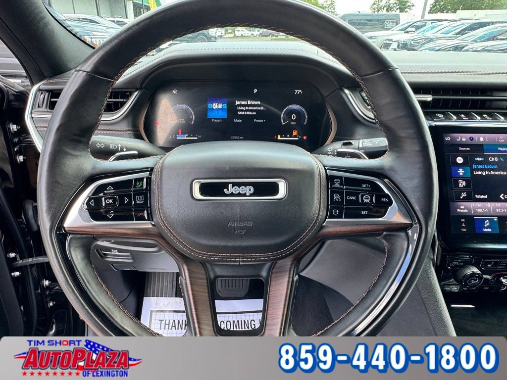 Used 2021 Jeep Grand Cherokee L Summit w/ Luxury Tech Group V AWD/4WD image 21