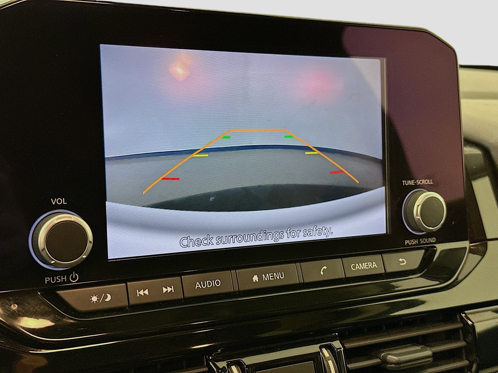 Used 2025 Nissan Pathfinder SV image 22