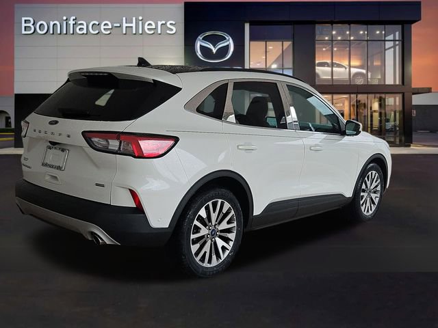 Used 2021 Ford Escape Titanium image 4