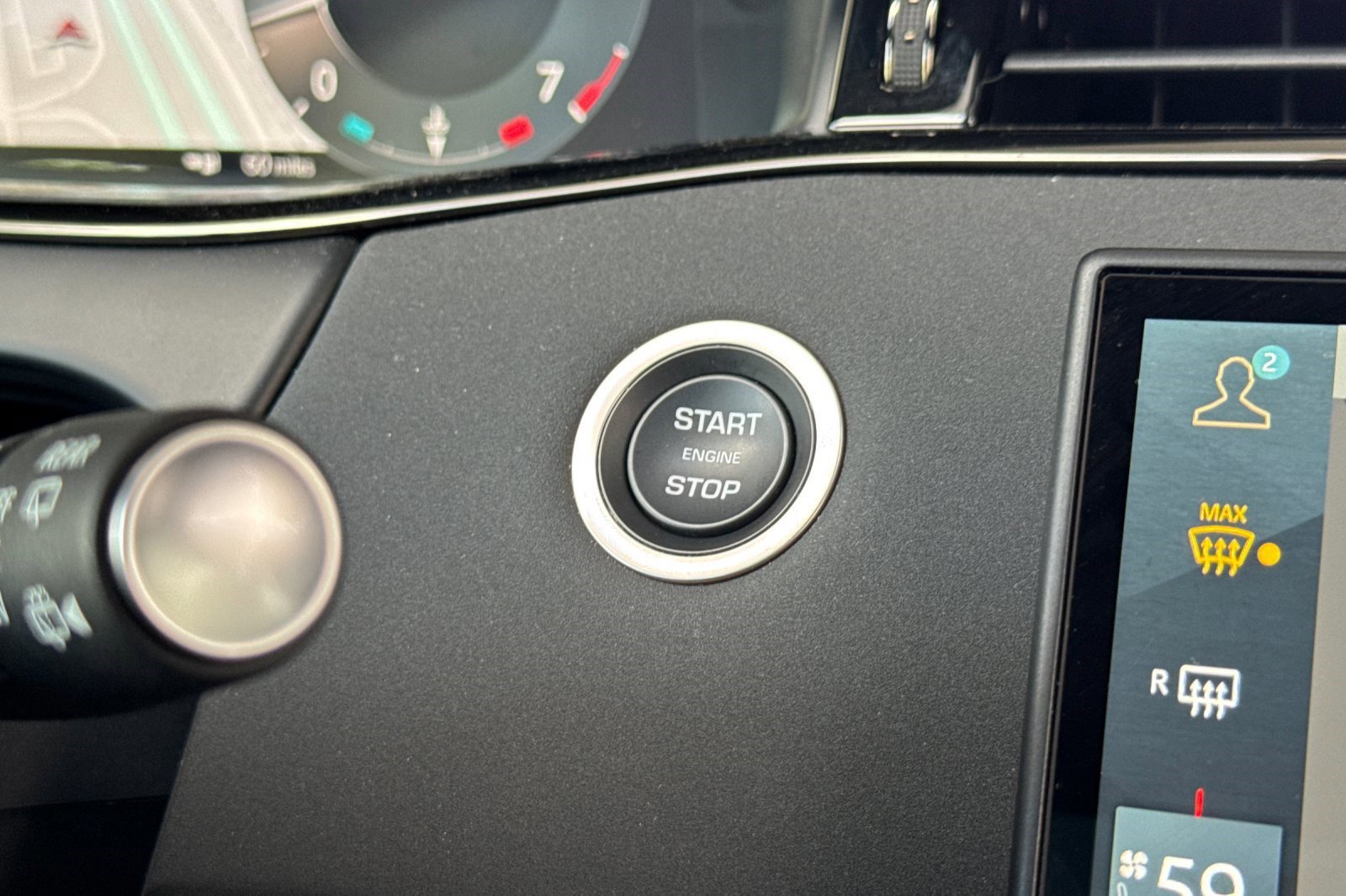 Used 2025 Land Rover Range Rover Evoque S image 34