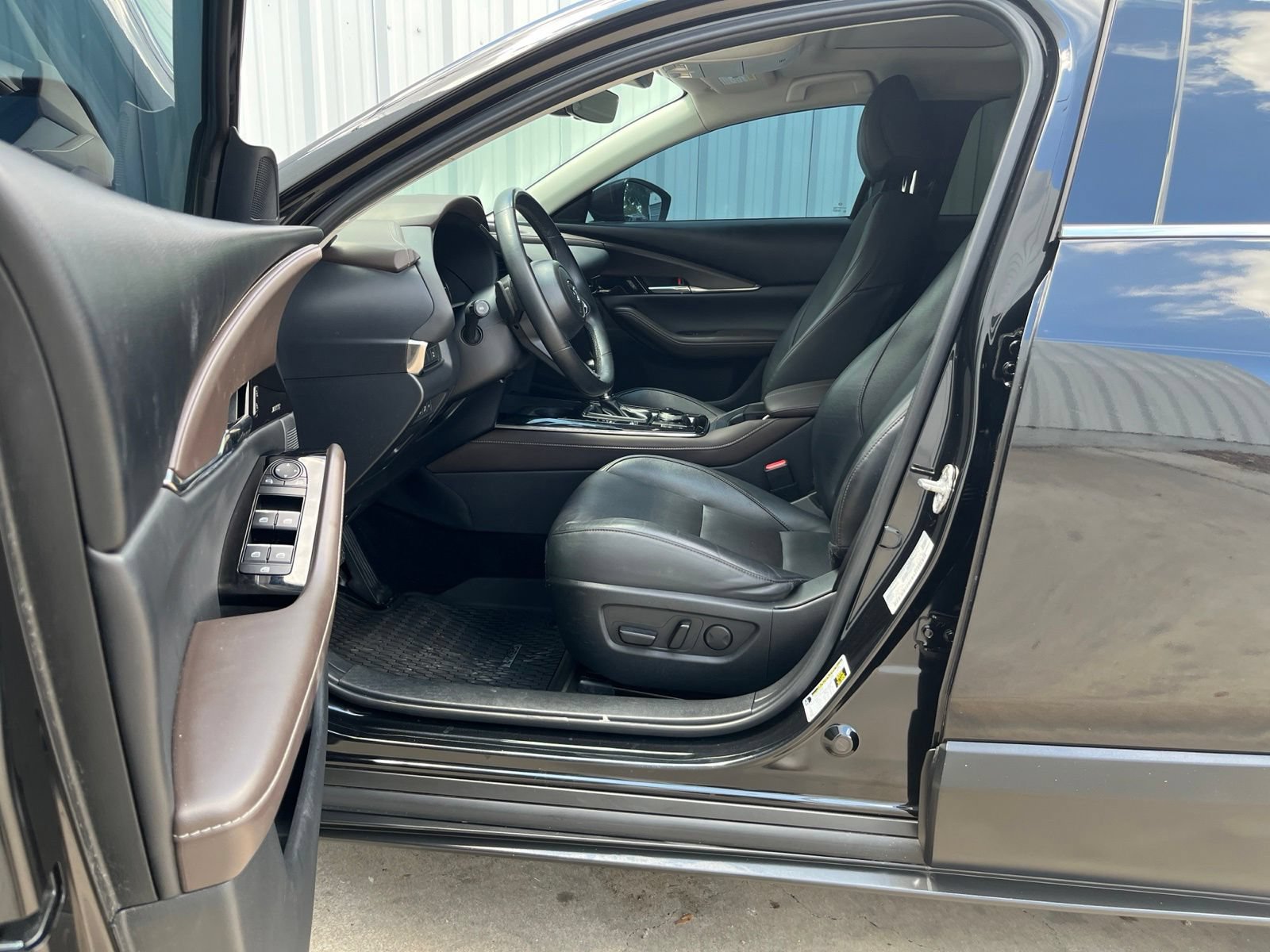 Used 2021 MAZDA CX-30 FWD 2.5 S w/ Premium Package image 10