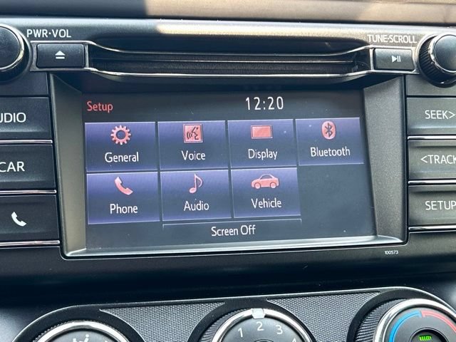 Used 2018 Toyota RAV4 LE w/ All Weather Liner Package AWD/4WD image 62