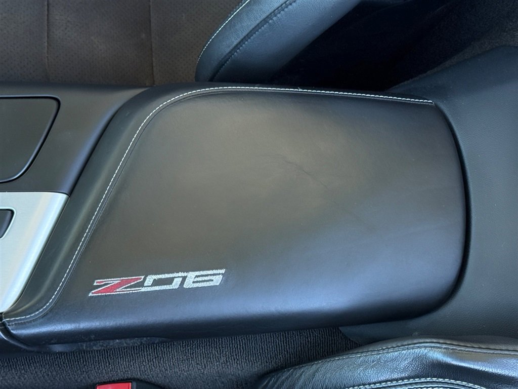 Used 2016 Chevrolet Corvette Z06 w/ 3LZ Preferred Equipment Group image 59