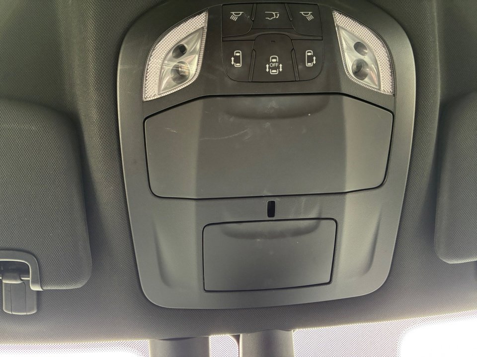 Used 2021 Chrysler Pacifica Touring-L w/ S Appearance Package FWD image 25