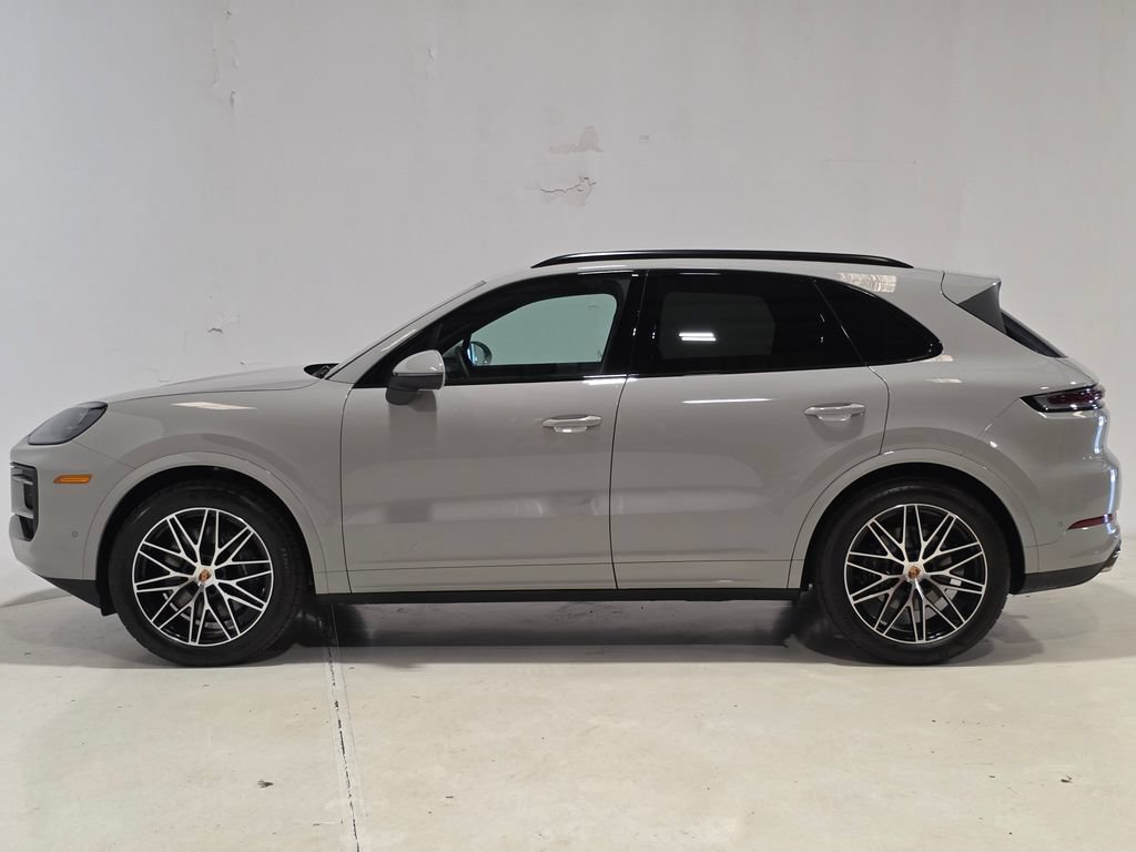 Certified 2026 Porsche Cayenne AWD/4WD image 8