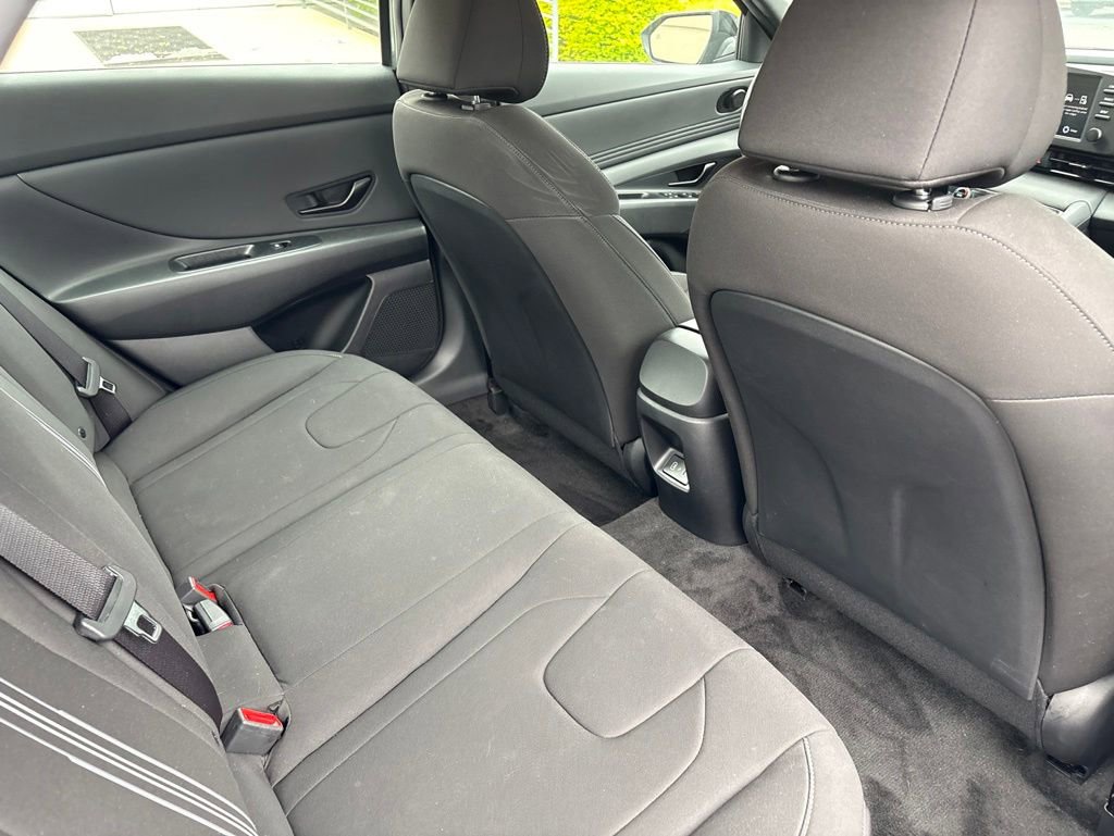 Certified 2025 Hyundai Elantra Sport FWD image 14