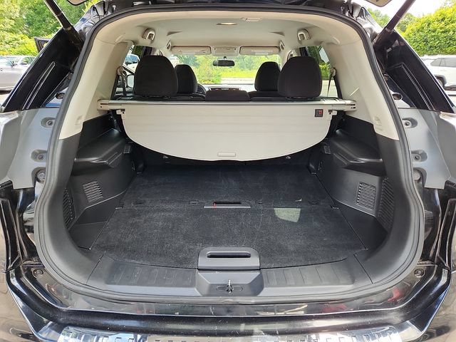 Used 2014 Nissan Rogue SV w/ SV Premium Package AWD/4WD image 26