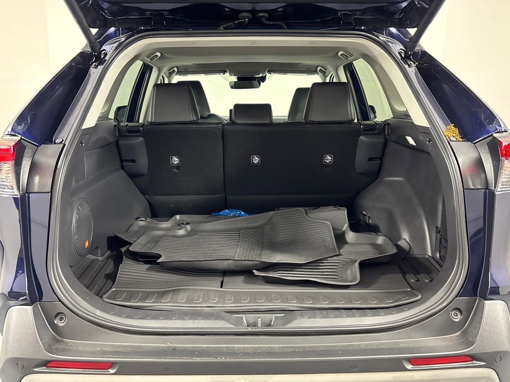 Certified 2025 Toyota RAV4 Limited w/ Advanced Technology Package image 31