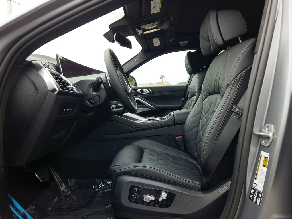 New 2026 BMW X6 M60i image 8