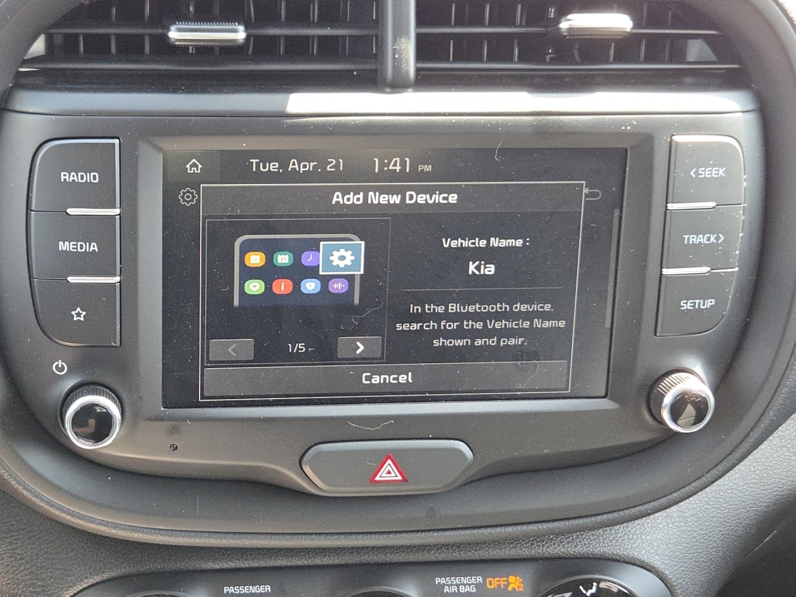 Used 2025 Kia Soul LX w/ LX Technology Package FWD image 5