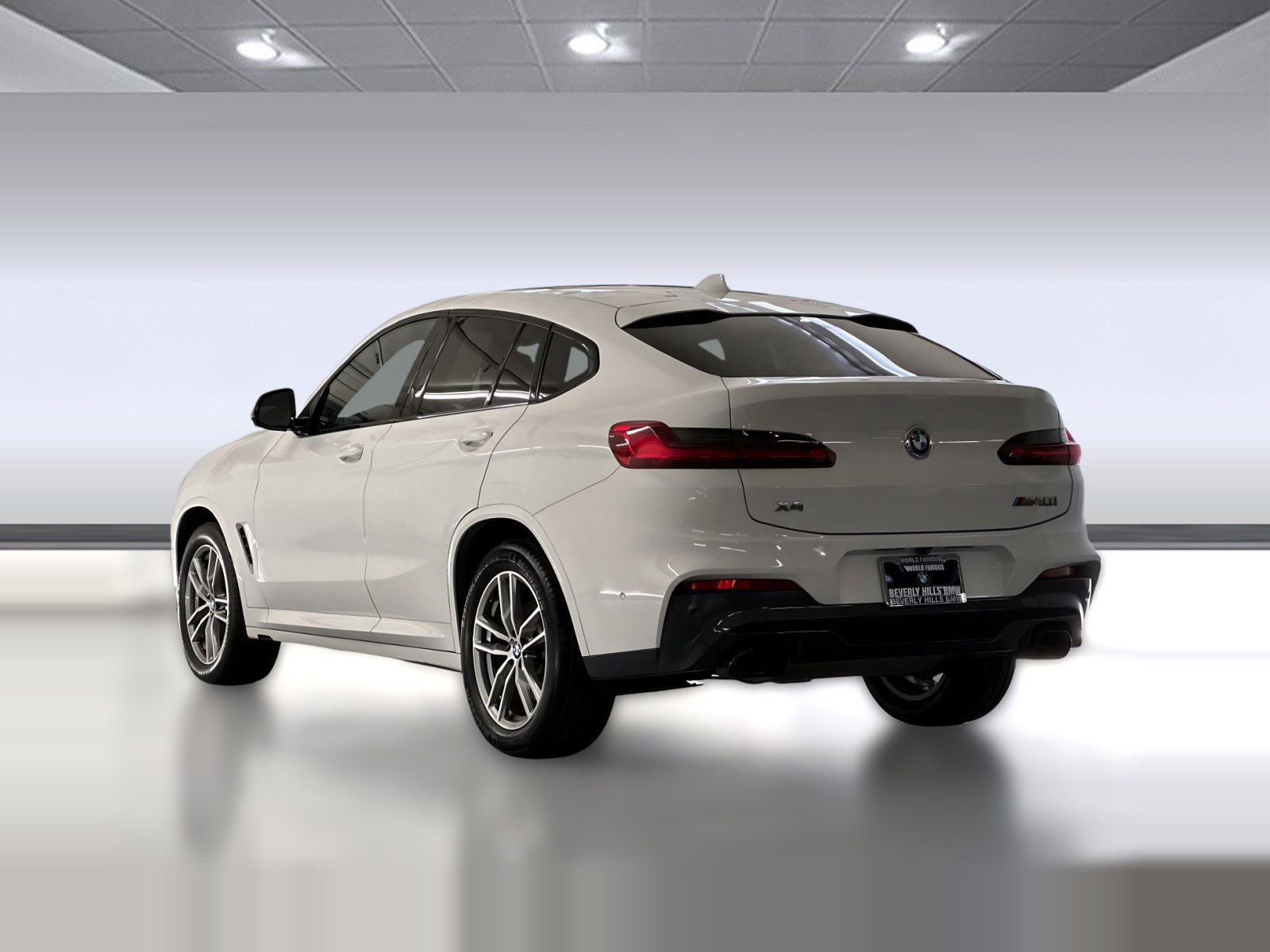 Used 2019 BMW X4 M40i w/ Executive Package image 3