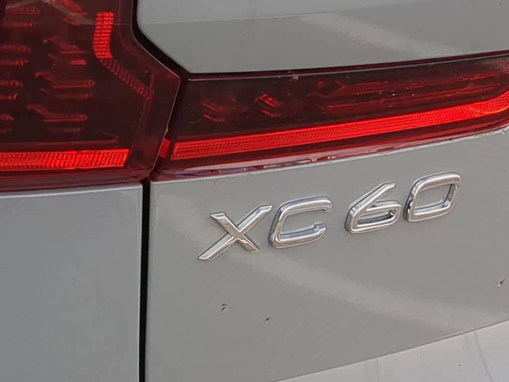 New 2026 Volvo XC60 B5 Plus w/ Protection Package Premier AWD/4WD image 12