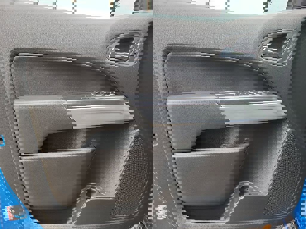 Used 2022 Chevrolet Colorado LT image 16