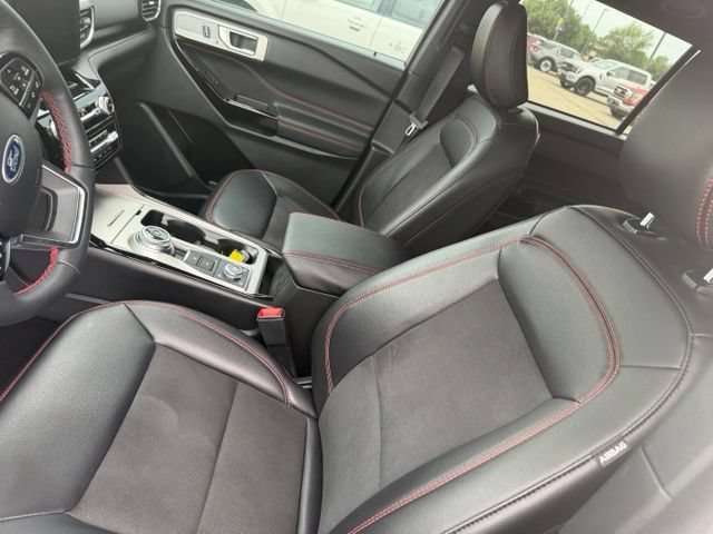 Certified 2023 Ford Explorer ST-Line w/ Class IV Trailer Tow Package AWD/4WD image 11