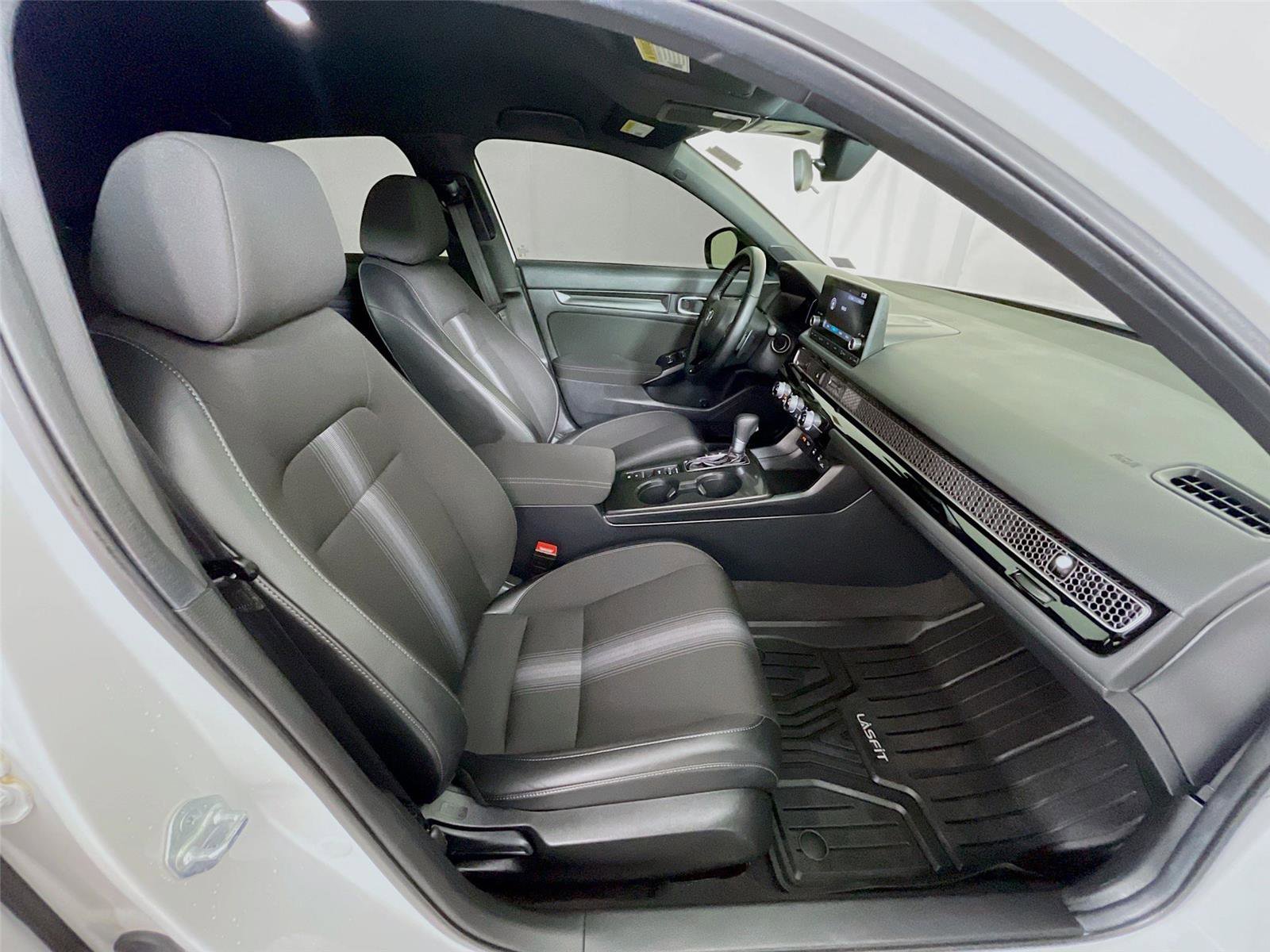 Used 2025 Honda Civic Sport image 29