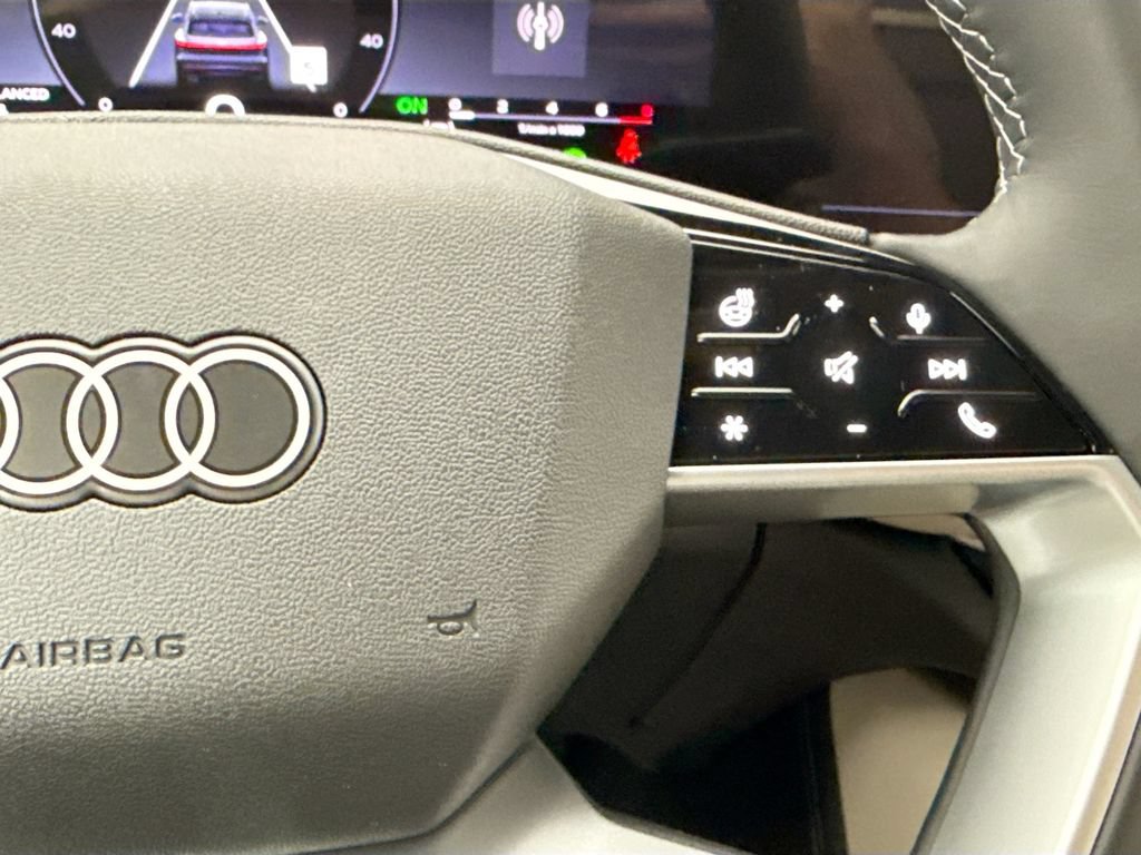 Used 2025 Audi Q5 Premium Plus w/ Premium Plus AWD/4WD image 13