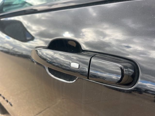 Used 2022 Chevrolet Equinox RS w/ LPO, Floor Liner Package image 54