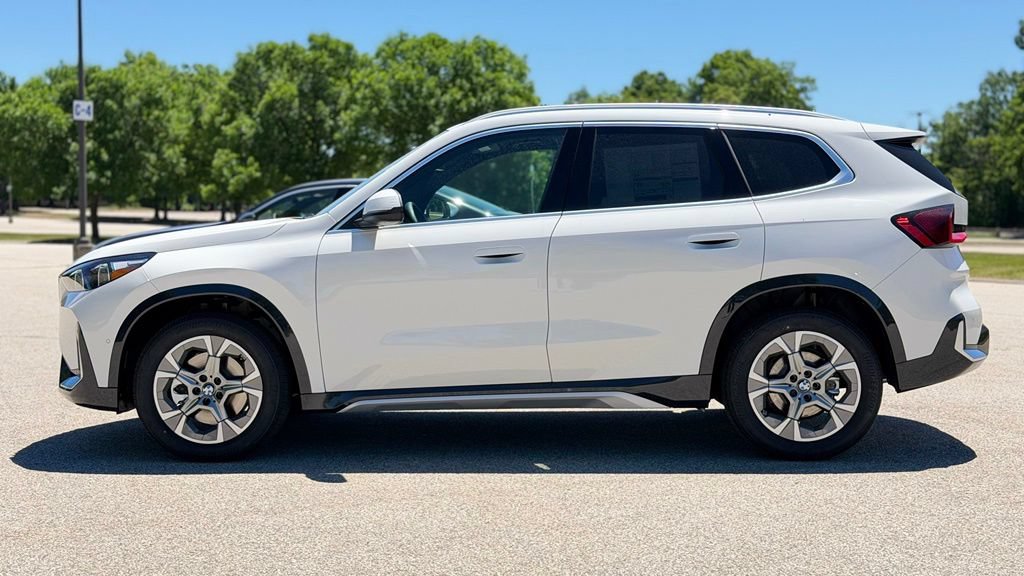 New 2026 BMW X1 xDrive28i w/ Convenience Package AWD/4WD image 3