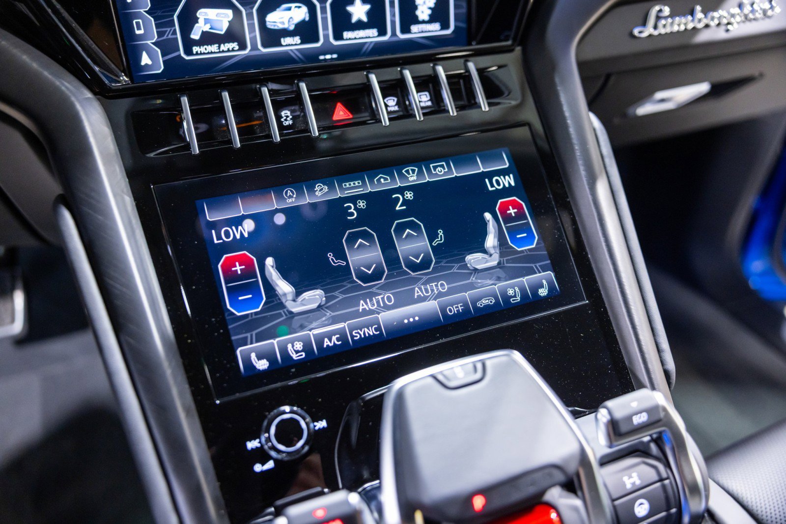 Used 2022 Lamborghini Urus image 43