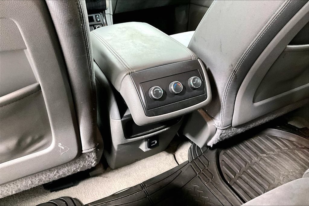 Used 2016 Chevrolet Traverse LT FWD image 28