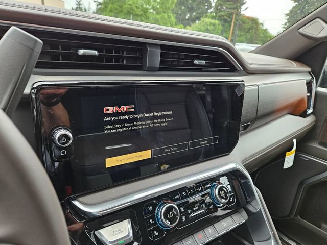 New 2026 GMC Sierra 3500 Denali w/ Denali Reserve Package AWD/4WD image 30